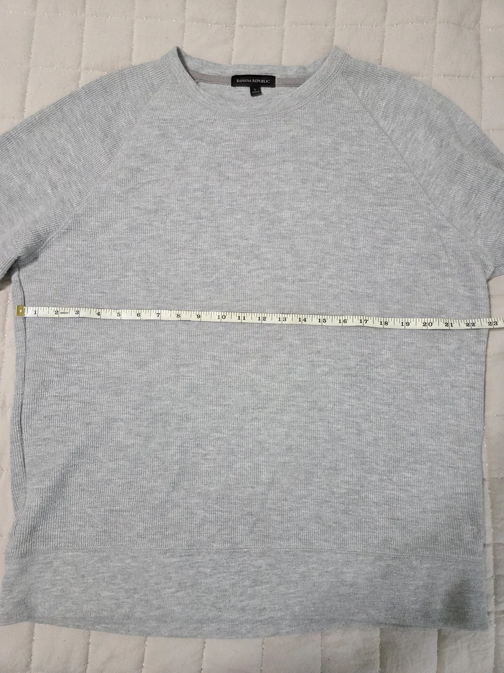 Banana Republic Men’s Light Gray Crewneck Sweater